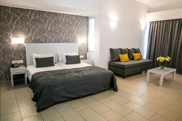 Junior Suite Inland View