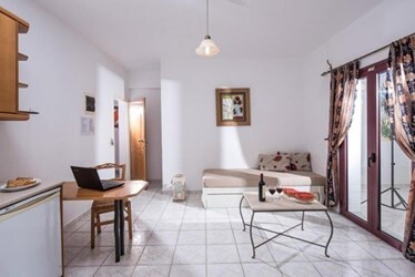 1-Bedroom Apartment