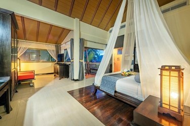 Emerald Suite