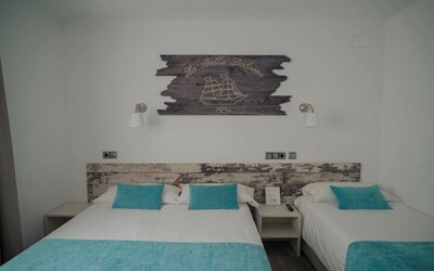 Double room with 2 beds