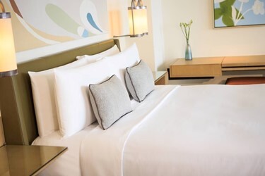 Deluxe Garden View Room