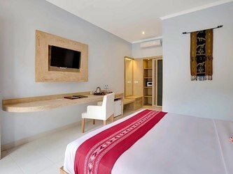 Lagoon Room
