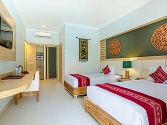 Lagoon Room