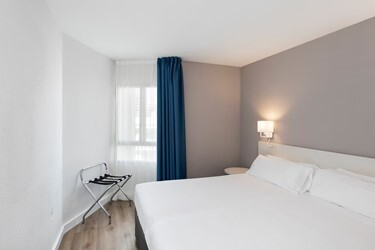 2 Bedroom Apartment Sea View