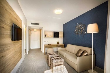 Suite with seaside balcony