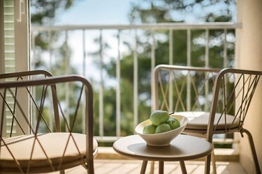 Suite with seaside balcony