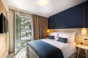 Suite with seaside balcony
