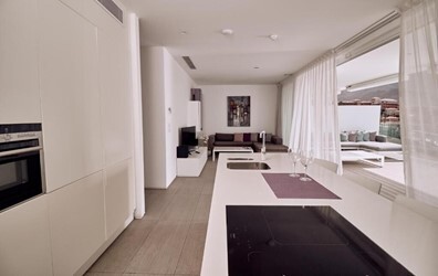 Divinity bliss 1 bedroom suite side sea view