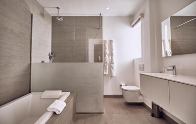 Divinity bliss 1 bedroom suite side sea view
