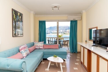 3 Bedroom Apartment 06