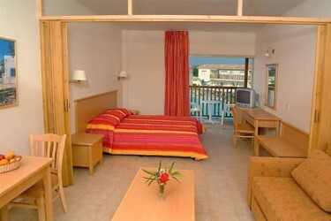 Studio Apartment Inland View