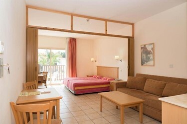 Studio Apartment Inland View