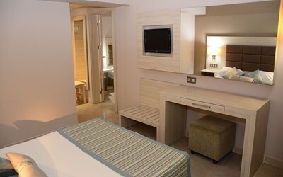 Economy Room