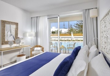Junior Suite Sharing Pool