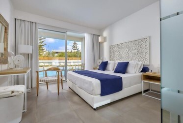 Junior Suite Sharing Pool