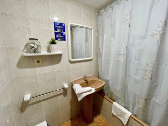1-Bedroom Apartment