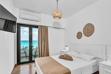Double Room Sea View A/C