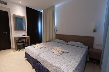 Standard Room Inland View (Double/Twin)
