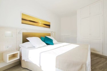 1 Bedroom Apartament