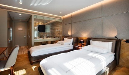 Deluxe Room Twin Bed