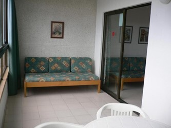 1-Bedroom Apartment