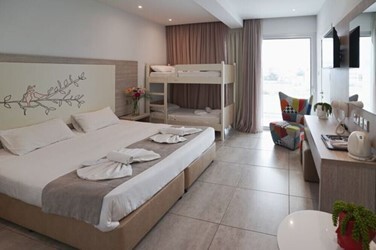 Superior Twin Room Inland View