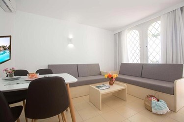 1-Bedroom Apartment