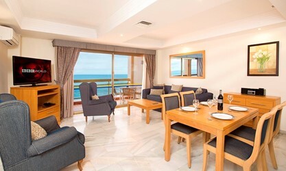 2 Bedroom Apartment Sea View