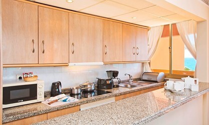 2 Bedroom Apartment Sea View