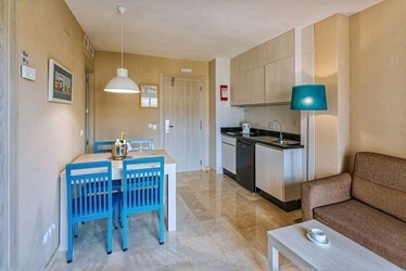Apartment 1 Bedroom Pool View