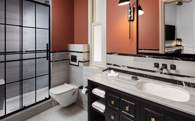 Superior Queen No View