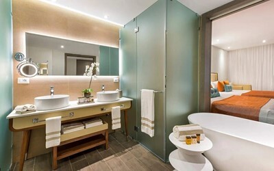 Suite NEST Swim Up