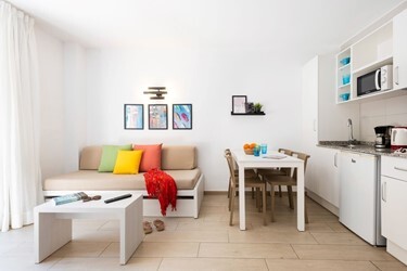 Apartment (Balcony or terrace)