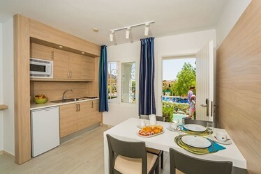 1-Bedroom Apartment