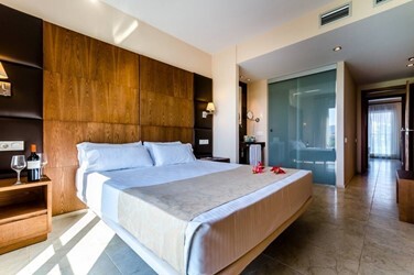 Apartment 3 Bedrooms