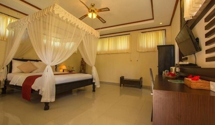 Family Room with Garden View