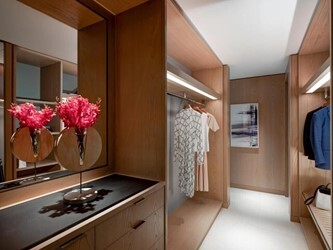 Deluxe Four Seasons Executive Suite