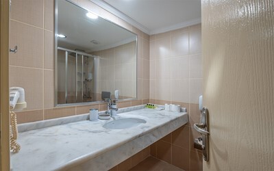 Family Room Garden View