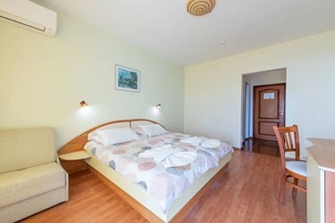 1 Bedroom Apartment Sea View