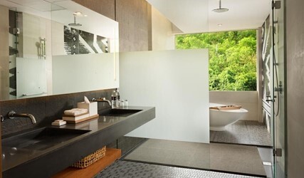 Deluxe King Room with Balcony and Garden View