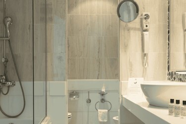 Junior Suite Sharing Pool