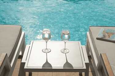 Junior Suite Sharing Pool