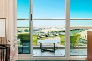 Savvy Suite 1 Bedroom Suite 1 King Balcony