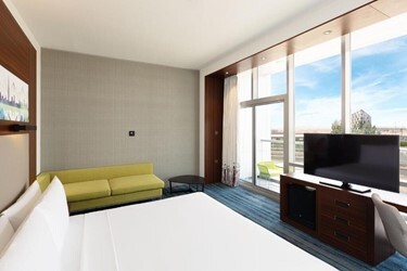 Savvy Suite 1 Bedroom Suite 1 King Balcony