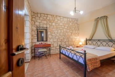 Apartment with Garden View