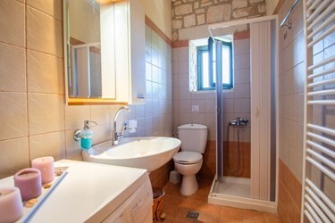 Apartment with Garden View