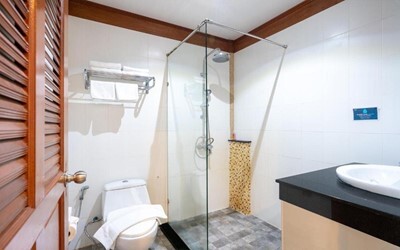 Deluxe Lagoon View Room