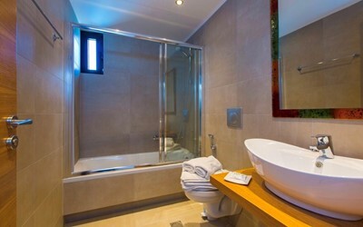 Superior 2 Bedroom Apartment