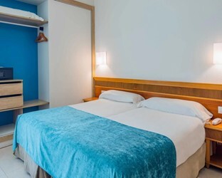 Suite Balcony or Terrace, Garden View, Pool View