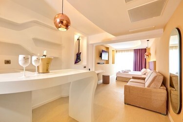Suite Room